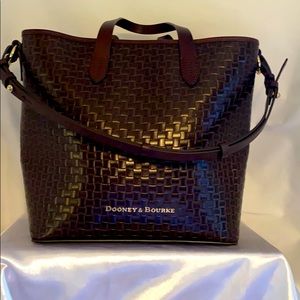Dooney & Bourke